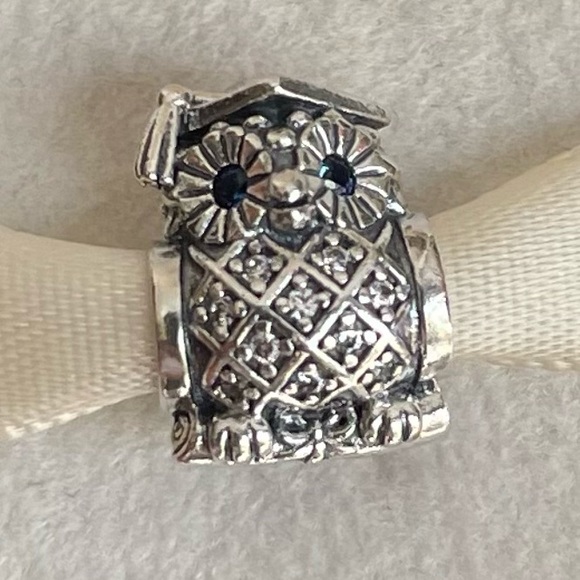 Pandora Sterling Silver 925 Graduation Owl Charm - Picture 1 of 4